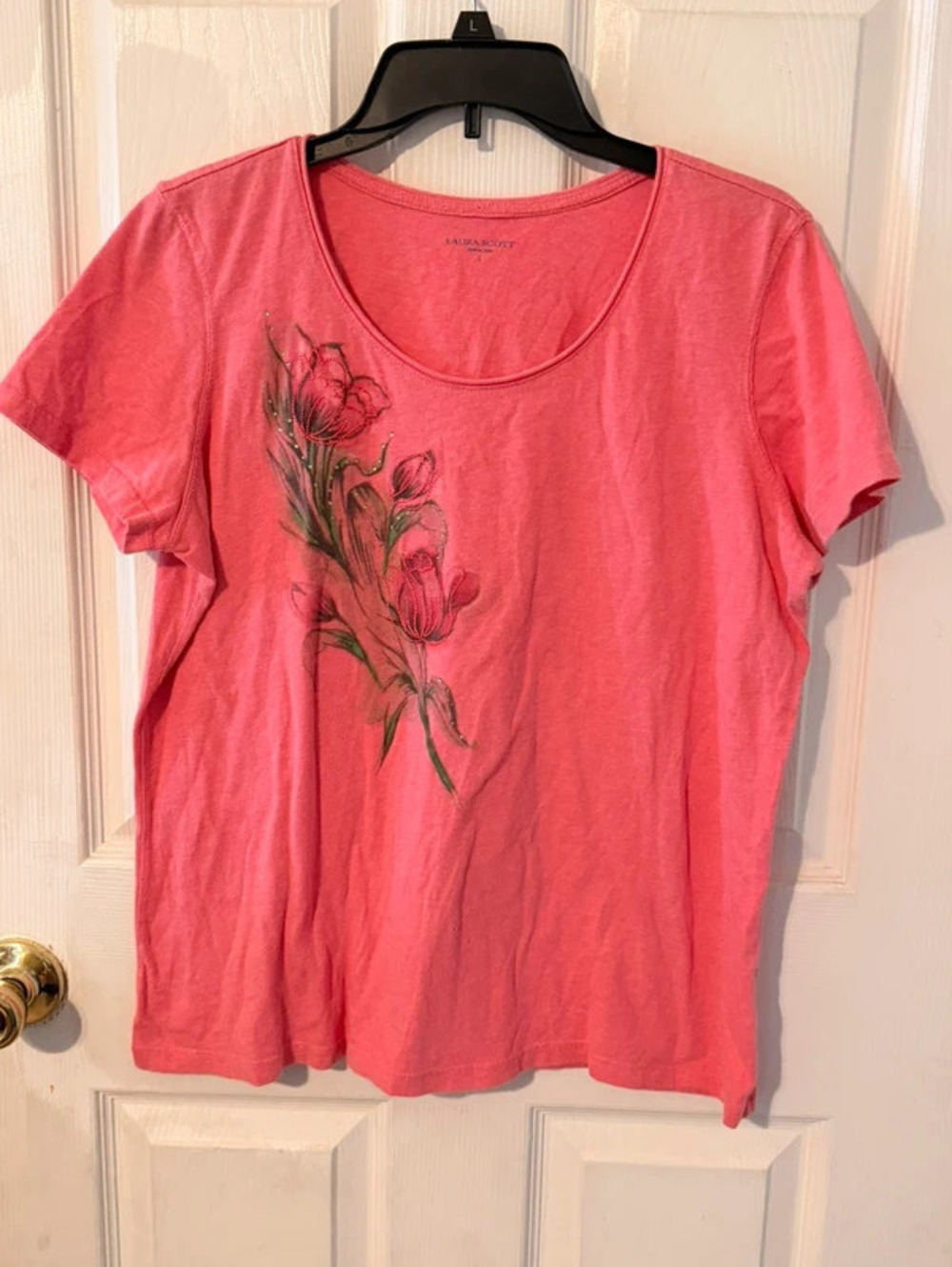 Laura Scott 100% Cotton, Embroidered, Rhinestone Floral Detail Scoopneck Tee